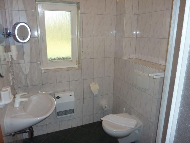 Pension Spreeaue - Rom-Pension Bad & WC Pension Spreeaue - Rom-Pension Bad & WC