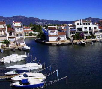 Vacation Apartment Port Empúries Surrounding Vacation Apartment Ampuriabrava Surrounding