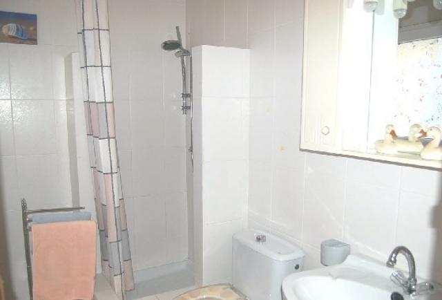 Villa Fluvia mit Pool am Kanal - Feriehus Bad & Toilet