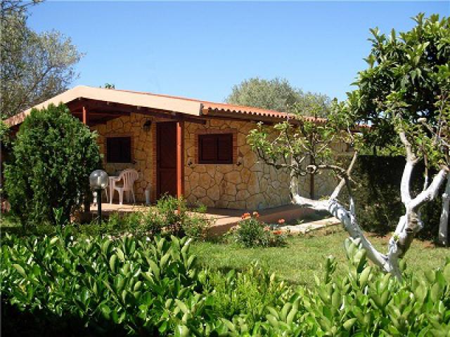 Casa indipendente con giardino - Vacation Home Casa indipendente con giardino - Vacation Home