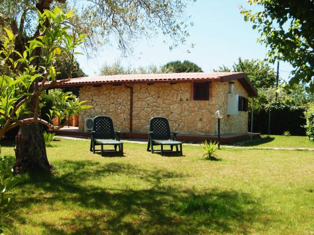 Casa indipendente con giardino - Vacation Home Casa indipendente con giardino - Vacation Home