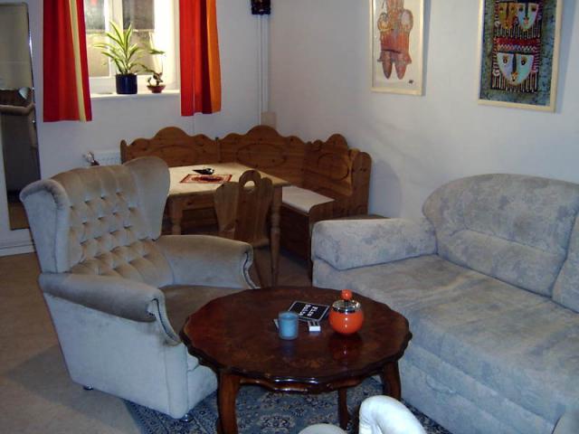 FERIEN mit Hund MUSEUMSINSEL - Vakantiewoning Woonkamer FERIEN mit Hund MUSEUMSINSEL - Vakantiewoning Woonkamer