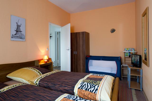 BERLIN 2 room MITTE 40€ center - Appartamento per le vacanze Camera da letto BERLIN 2 room MITTE 40€ center - Appartamento per le vacanze Camera da letto