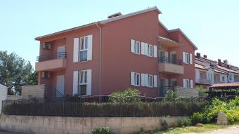 Vacation Home Novigrad Gardening System