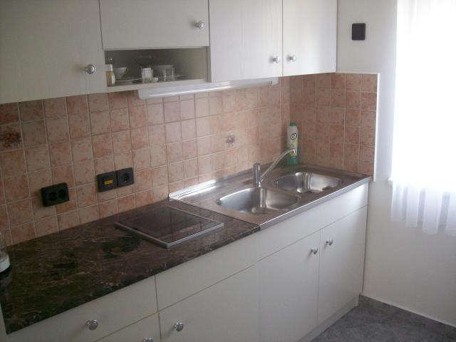 Balatonfenyvesi nyaraló - Rekreační apartmán Kuchyň Balatonfenyvesi nyaraló - Rekreační apartmán Kuchyň
