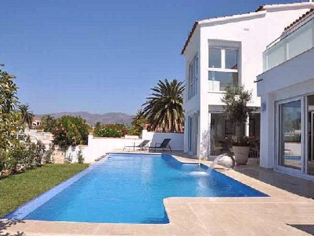 Villa Kingdom m. Pool, Klima - Vacation Home Gardening System Villa Kingdom m. Pool, Klima - Vacation Home Gardening System
