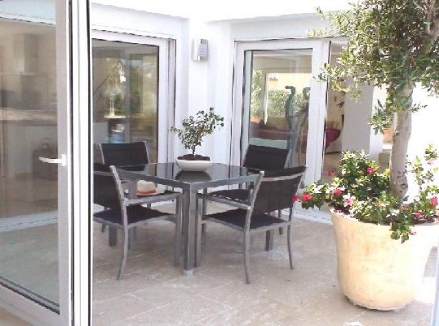 Villa Kingdom m. Pool, Klima - Vacation Home Gardening System Villa Kingdom m. Pool, Klima - Vacation Home Gardening System