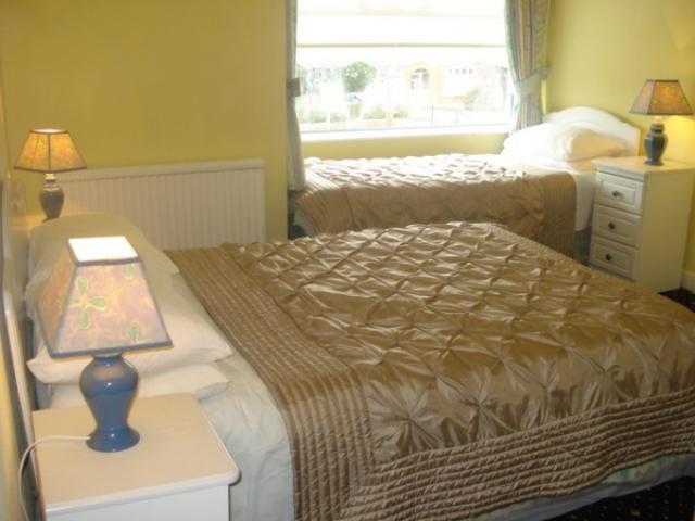 Almara B&B Dublin (est. 1991) - Bed & Breakfast Schlafzimmer Almara B&B Dublin (est. 1991) - Bed & Breakfast Schlafzimmer