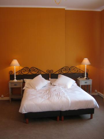 Chateau de Moulin le Com - Bed & Breakfast Chateau de Moulin le Com - Bed & Breakfast