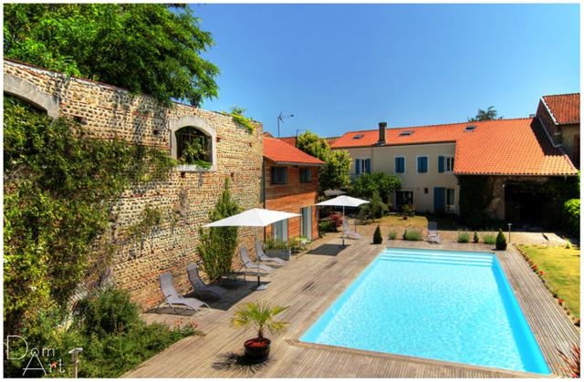 La cour des Saligues - Bed & Breakfast Ambiente La cour des Saligues - Bed & Breakfast Ambiente