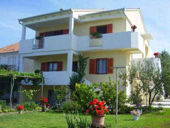 Apartman Sveti Filip i Jakov Televizyon odası Apartman Sveti Filip i Jakov Televizyon odası