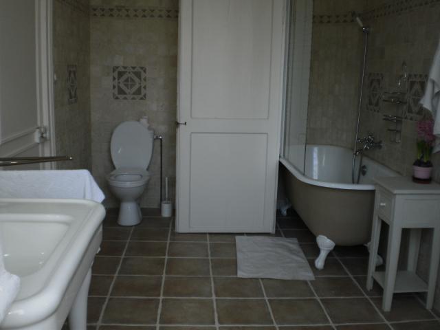 Chambres d'hôtes au château - Pension-Fremdenzimmer Bad & WC Chambres d'hôtes au château - Pension-Fremdenzimmer Bad & WC