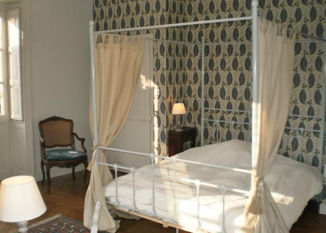 Chambres d'hôtes au château - Pension-Fremdenzimmer Schlafzimmer Chambres d'hôtes au château - Pension-Fremdenzimmer Schlafzimmer
