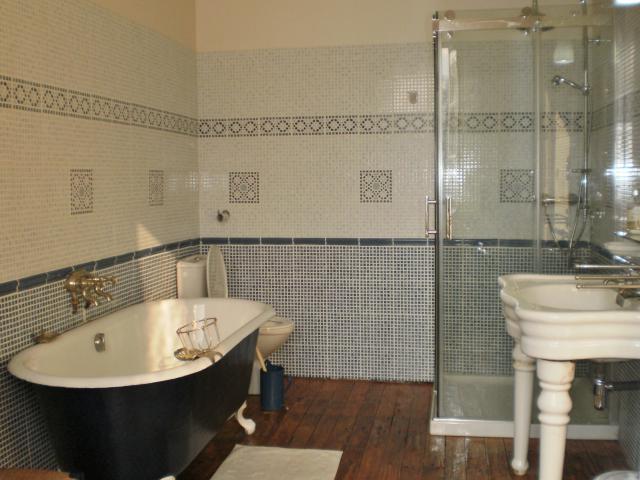 Chambres d'hôtes au château - Pension-Fremdenzimmer Bad & WC Chambres d'hôtes au château - Pension-Fremdenzimmer Bad & WC