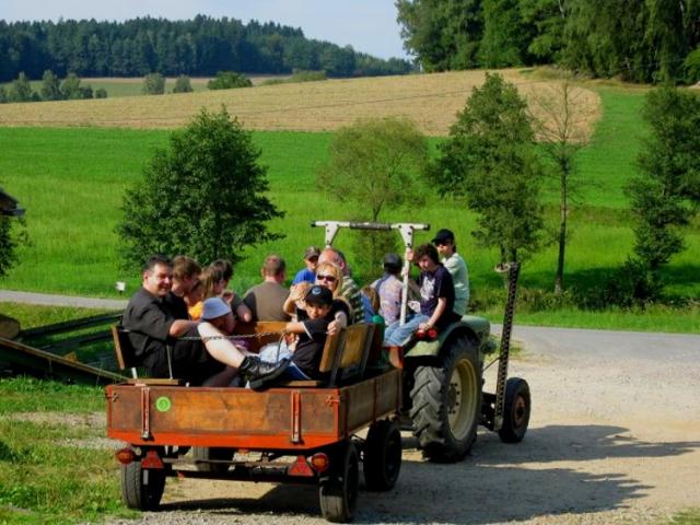 Familienbauernhof Bayern - Apartman za odmor Razonoda Familienbauernhof Bayern - Apartman za odmor Razonoda