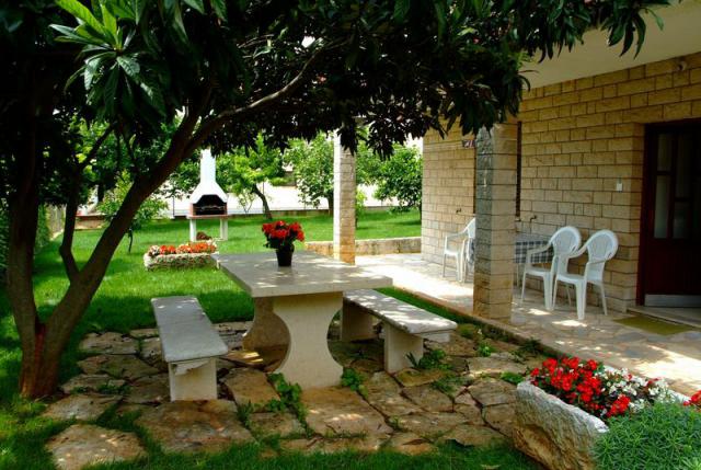 Apartmani -MARKO-A4+2 - Ferieleilighet Hagesystem Apartmani -MARKO-A4+2 - Ferieleilighet Hagesystem