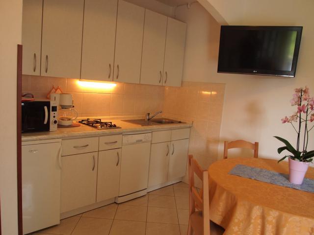 Apartmani -MARKO-A4+2 - Ferieleilighet Kjøkken Apartmani -MARKO-A4+2 - Ferieleilighet Kjøkken