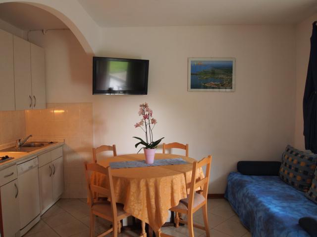 Apartmani -MARKO-A4+2 - Ferieleilighet Spisesal Apartmani -MARKO-A4+2 - Ferieleilighet Spisesal