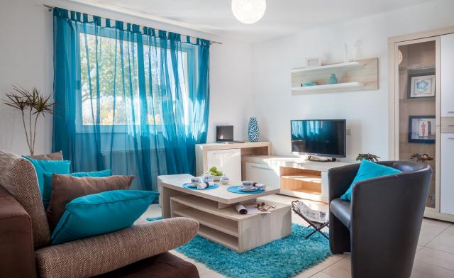 Kuća sa bazenom - Semesterhus Kuća sa bazenom - Semesterhus