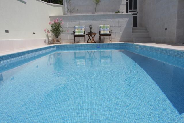 Kuća sa bazenom - Semesterhus Kuća sa bazenom - Semesterhus
