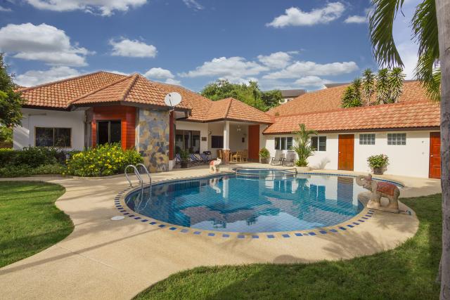 Villa with private pool - Ferienwohnung Villa with private pool - Ferienwohnung
