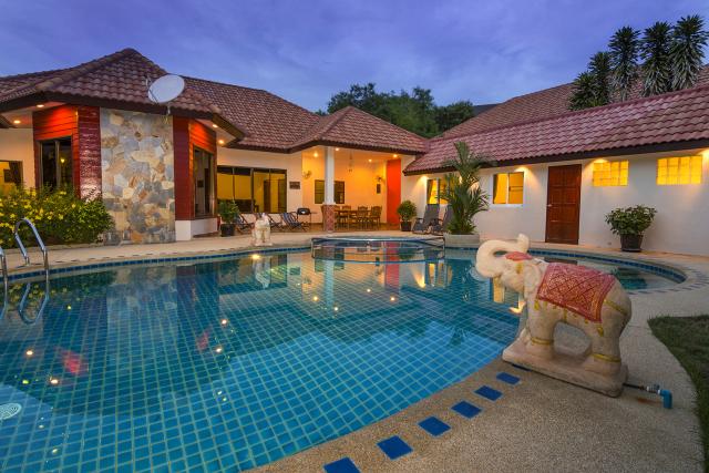Villa with private pool - Ferienwohnung Villa with private pool - Ferienwohnung