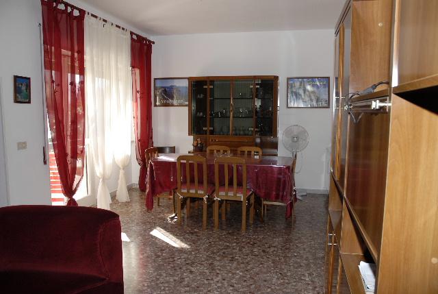 VILLA 100 METRI DAL MARE - Casa per le vacanze Soggiorno/salotto VILLA 100 METRI DAL MARE - Casa per le vacanze Soggiorno/salotto