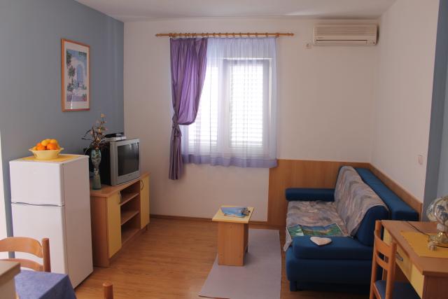 Apartmani 100 m od mora - Ferielejlighed Ferieejendom Apartmani 100 m od mora - Ferielejlighed Ferieejendom