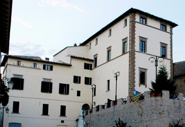 Palazzo Urbani. 1459. - Castle Palazzo Urbani. 1459. - Castle