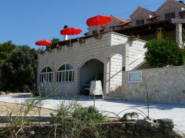 Photos for house 3861