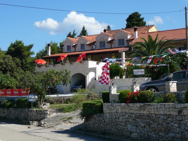 Photos for house 3861