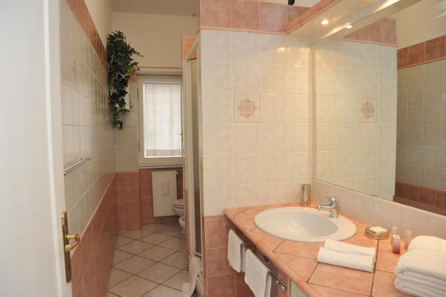 Photos for house 4380