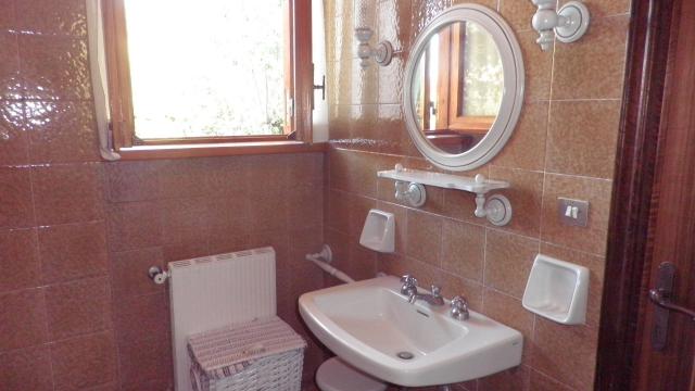 Photos for house 4450