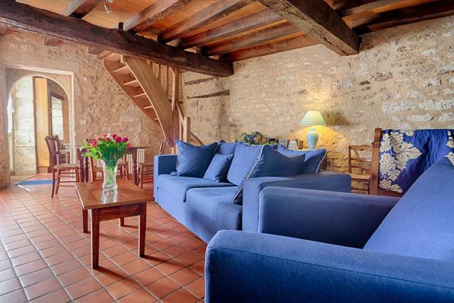 Photos for house 4596