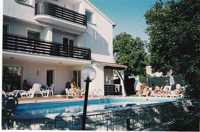 Photos for house 4963