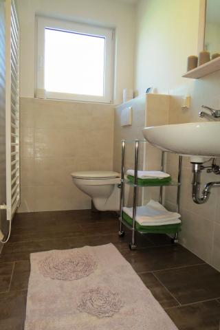 Photos for house 5490