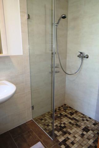 Photos for house 5490