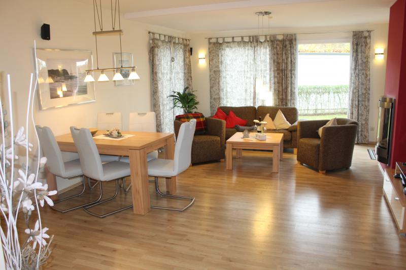 Photos for house 555