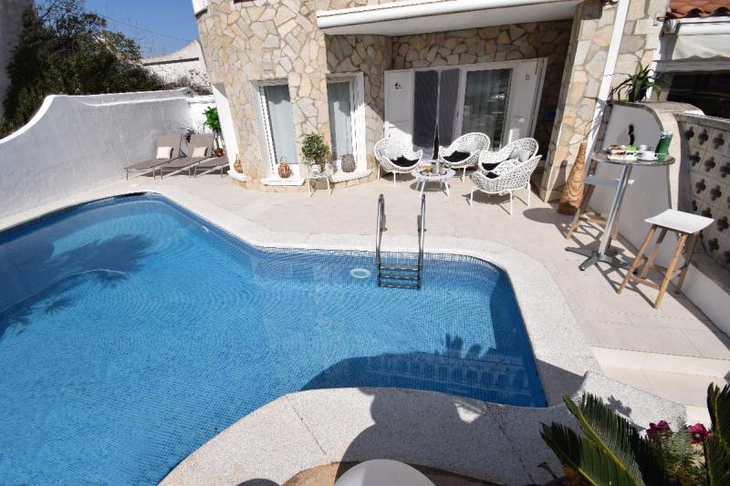 Photos for house 5905