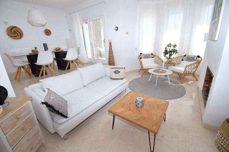 Photos for house 5905