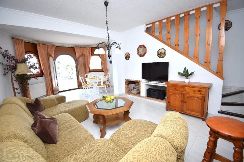 Photos for house 5907