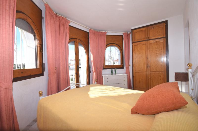 Photos for house 5907