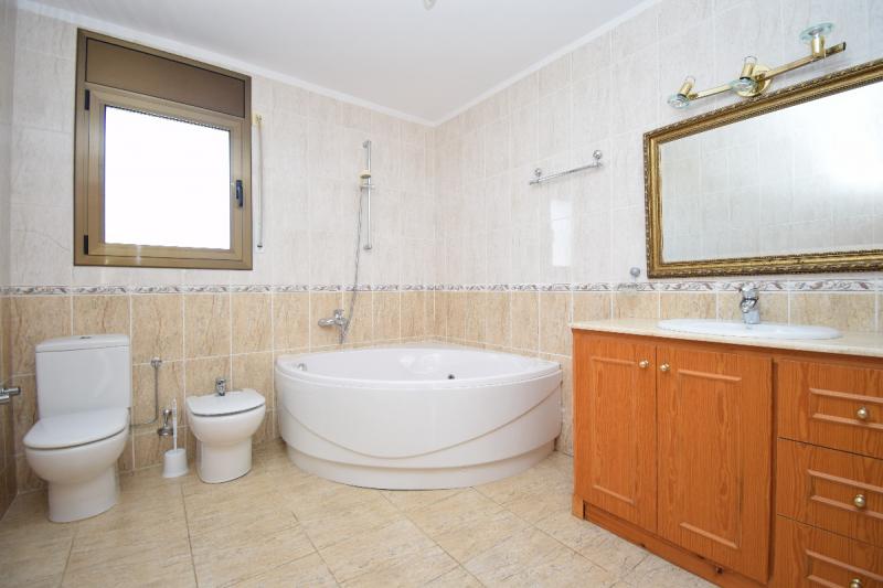 Photos for house 5909