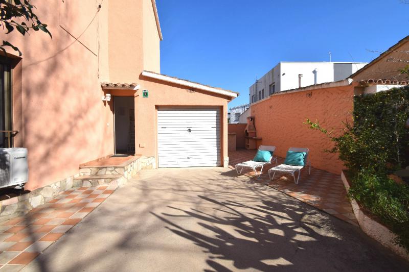 Photos for house 5909