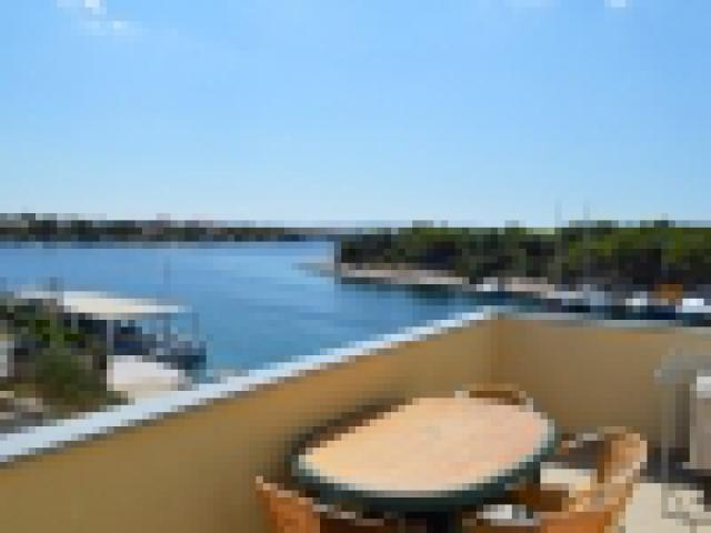 Photos for house 6003