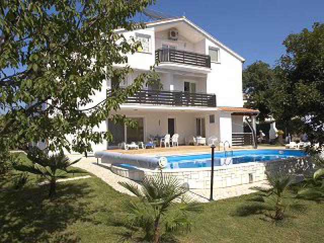 Photos for house 6231