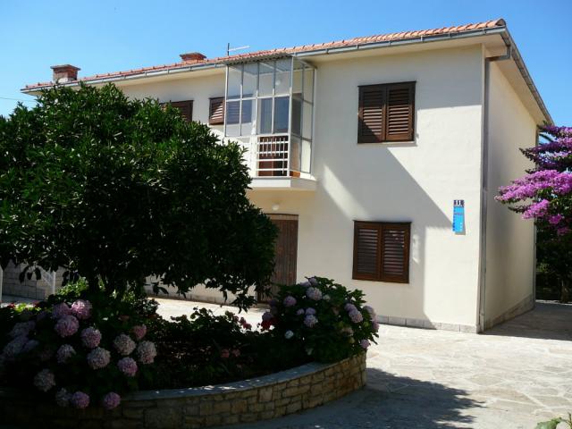 Photos for house 6773