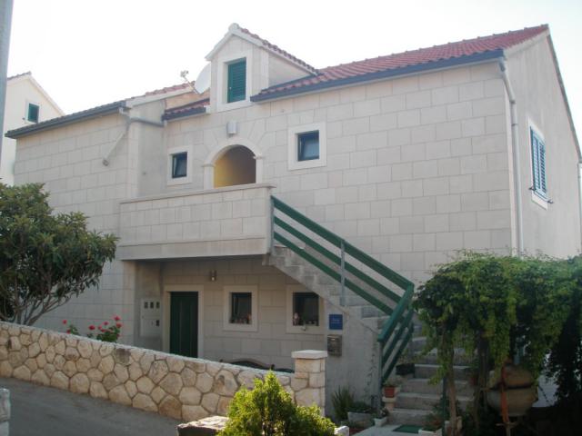 Photos for house 7281