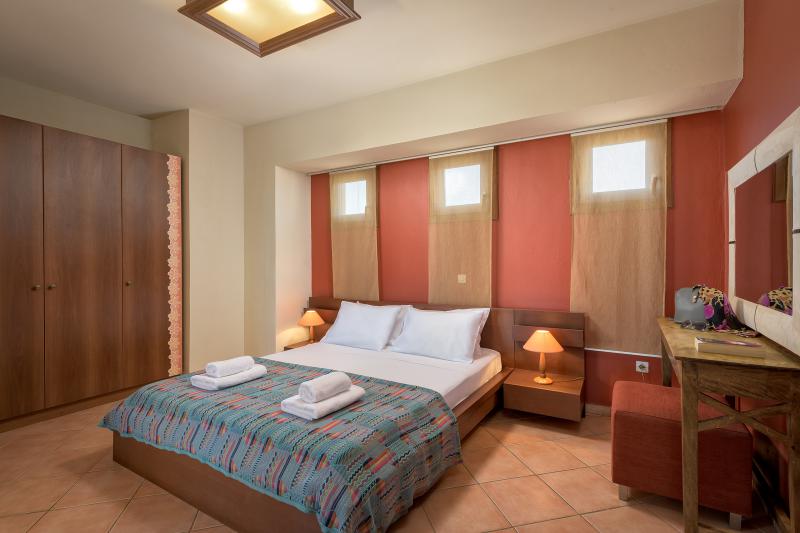 Photos for house 7296