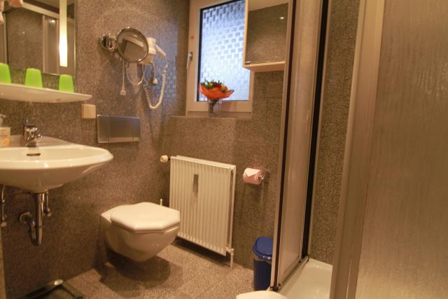 Photos for house 7890